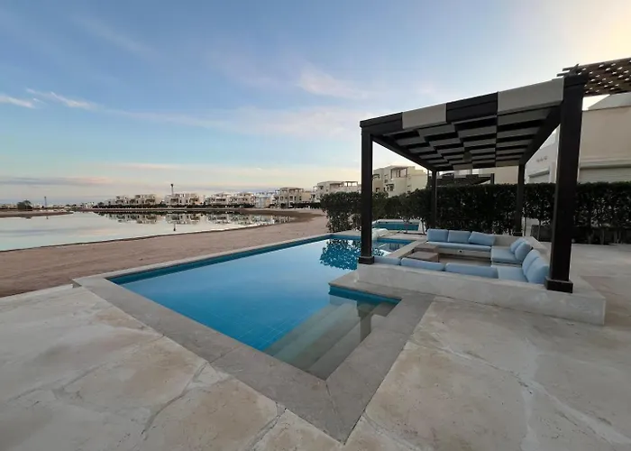 Luxury 4br Cyan • Private Pool Villa Hurghada